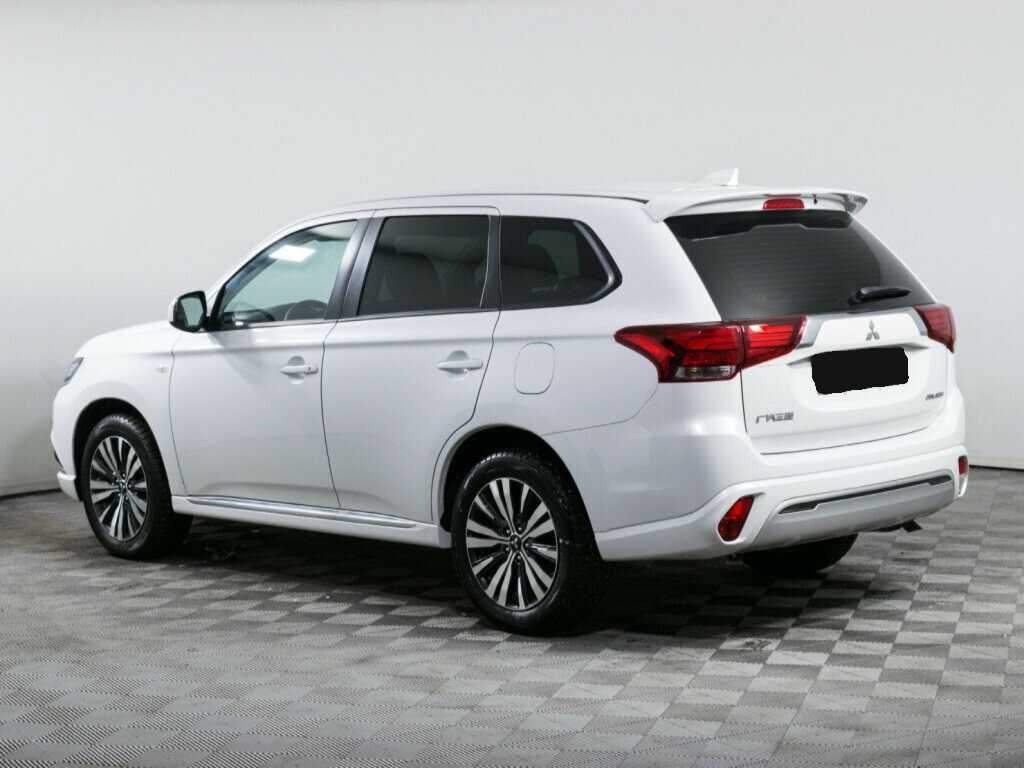 Mitsubishi Outlander, 2022 Фото №6