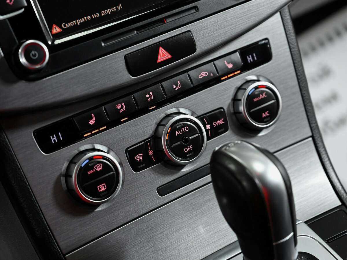 Volkswagen Passat, 2014 Фото №12