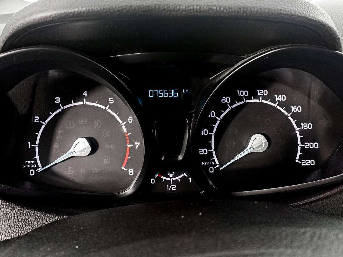 Ford EcoSport, 2015 Фото №13