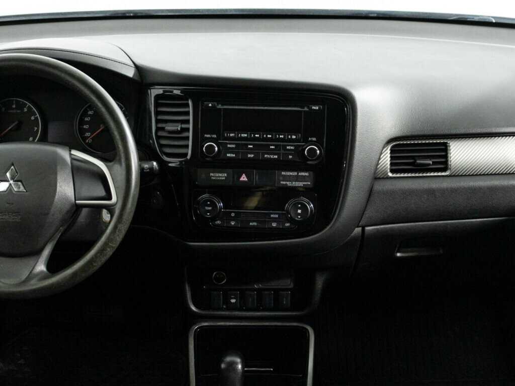 Mitsubishi Outlander, 2018 Фото №12