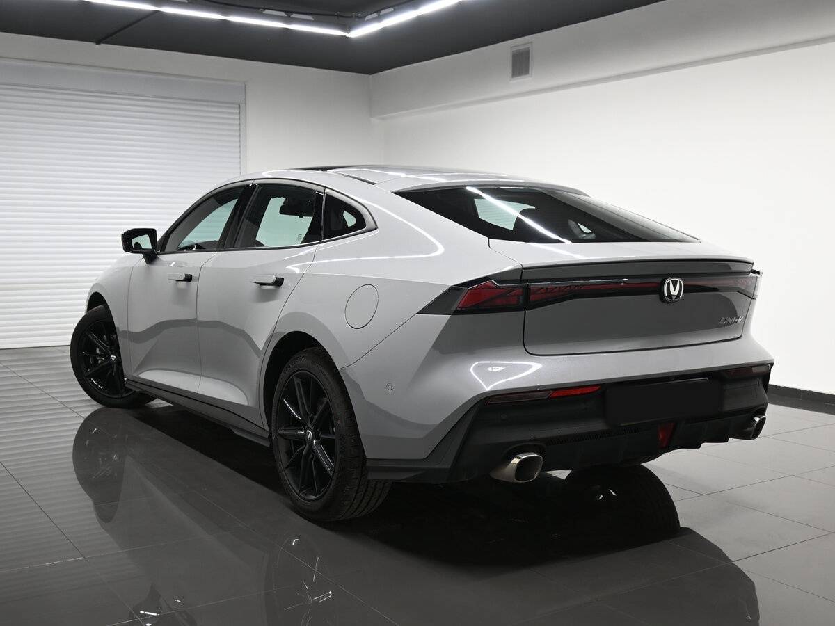 Changan UNI-V, 2023 Фото №6