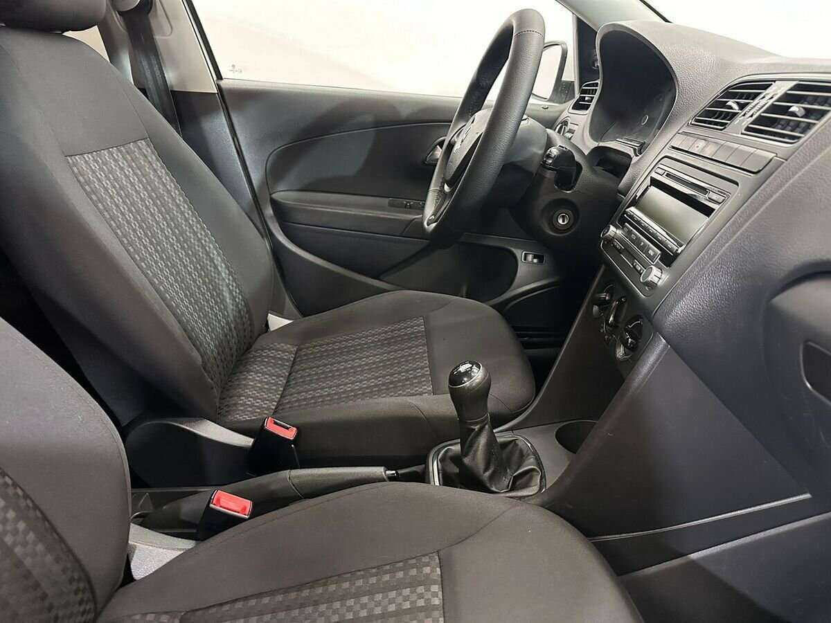 Volkswagen Polo, 2019 Фото №9