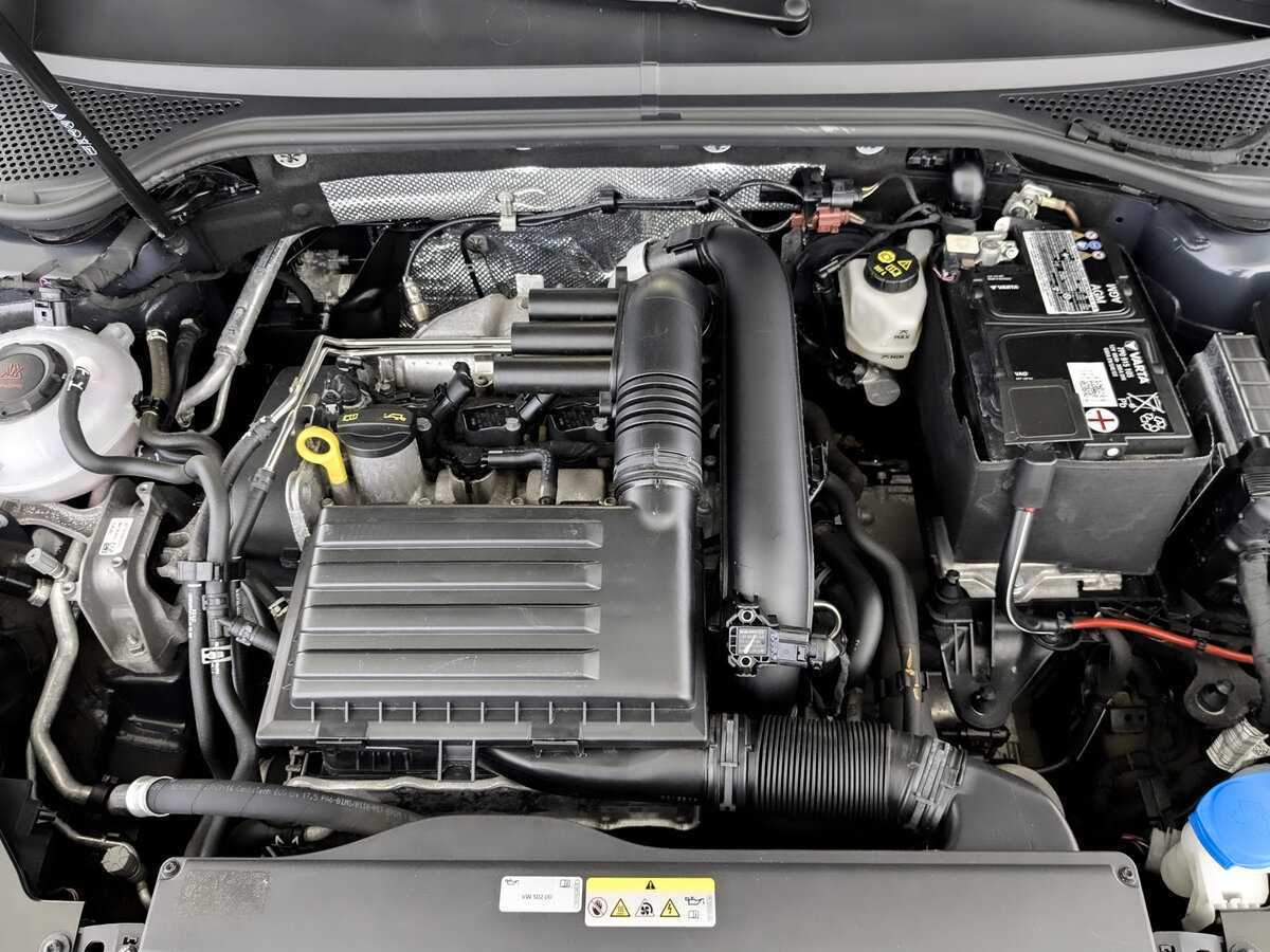 Volkswagen Passat, 2021 Фото №9