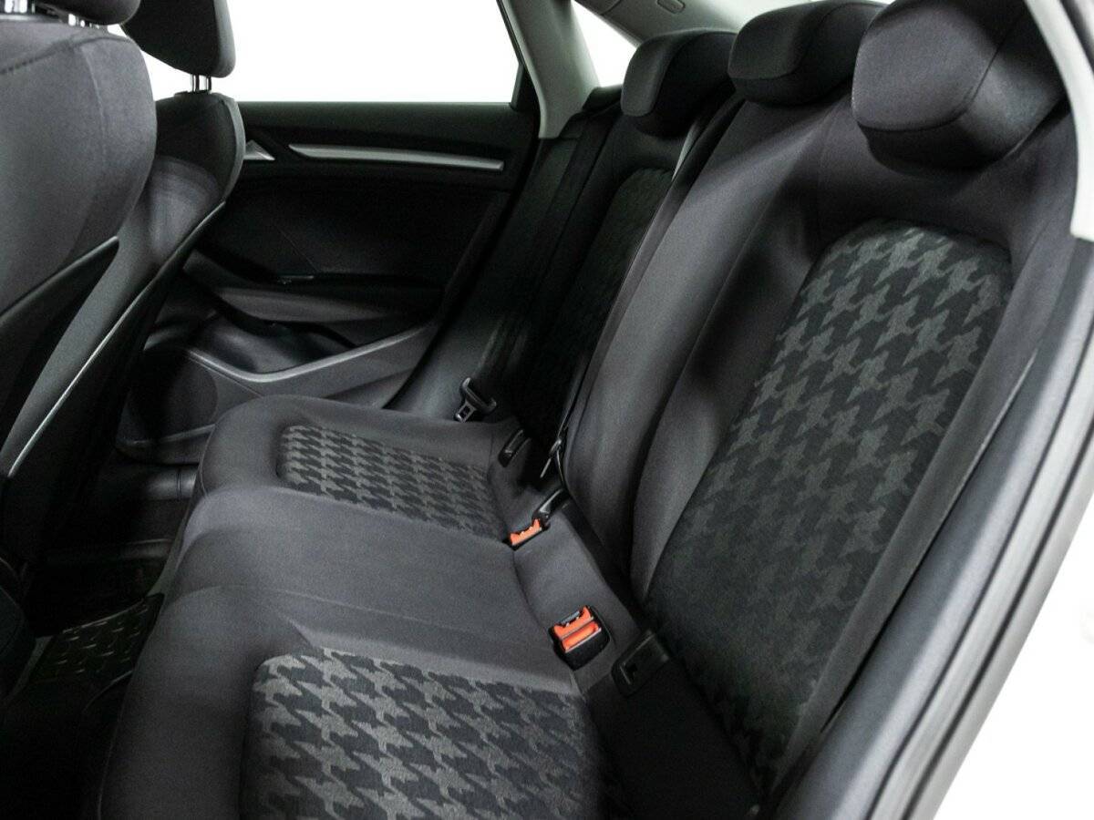 Audi A3, 2015 Фото №10