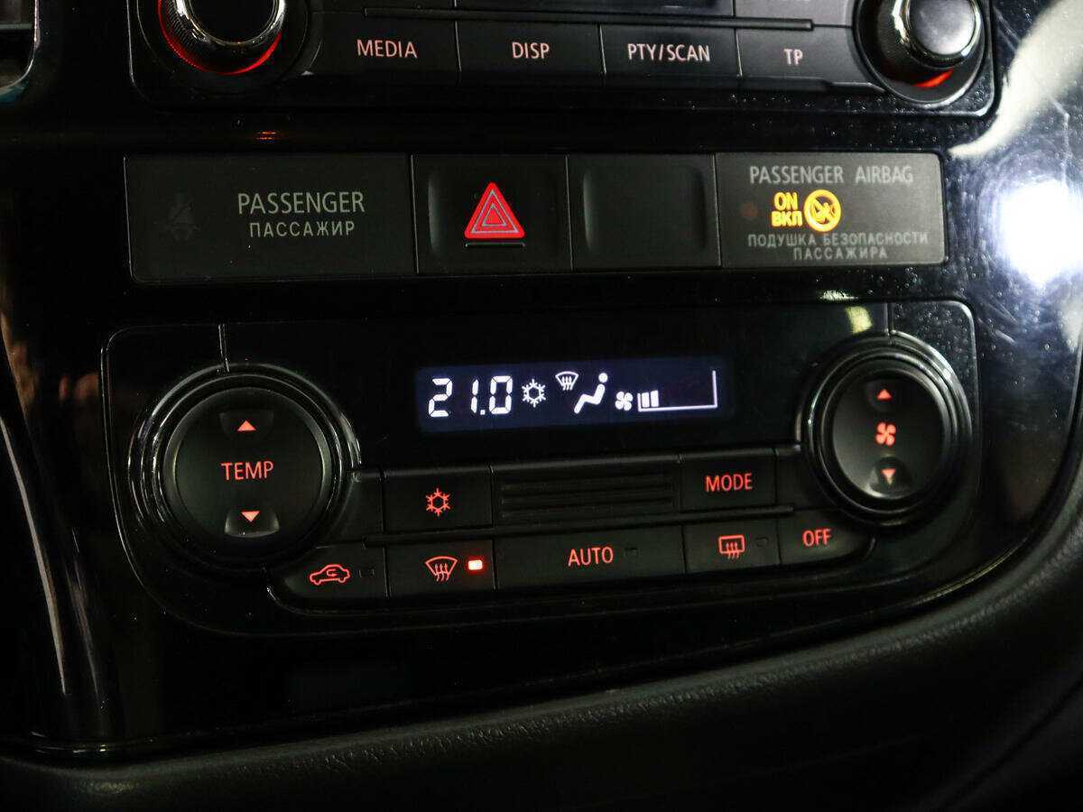 Mitsubishi Outlander, 2018 Фото №14