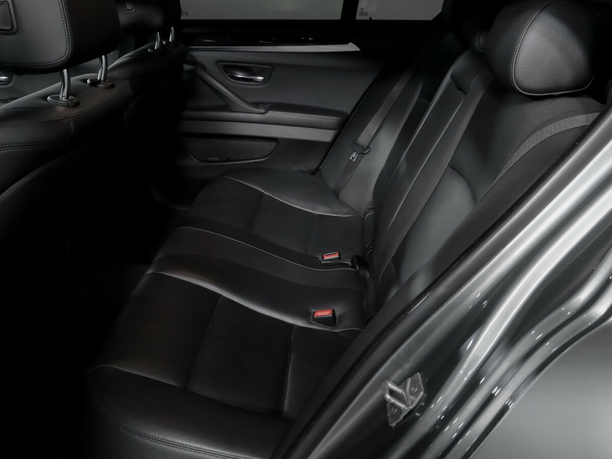 BMW 5 серии 520i VI (F10/F11/F07) Рестайлинг, 2013 Фото №10