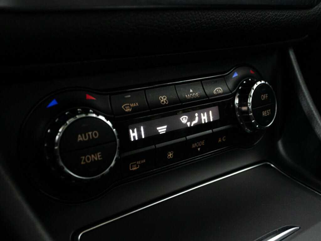 Mercedes-Benz CLA 200, 2018 Фото №15