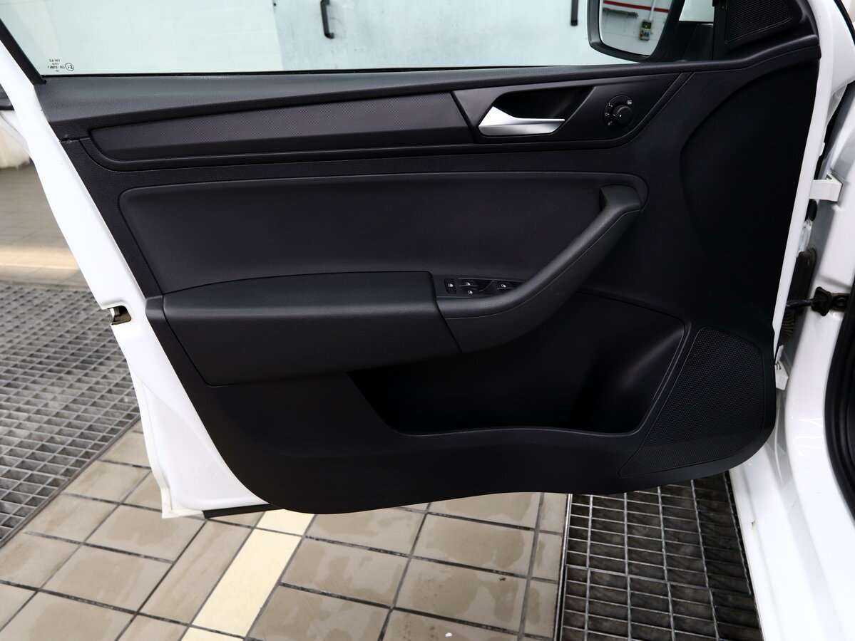 Volkswagen Polo, 2020 Фото №8