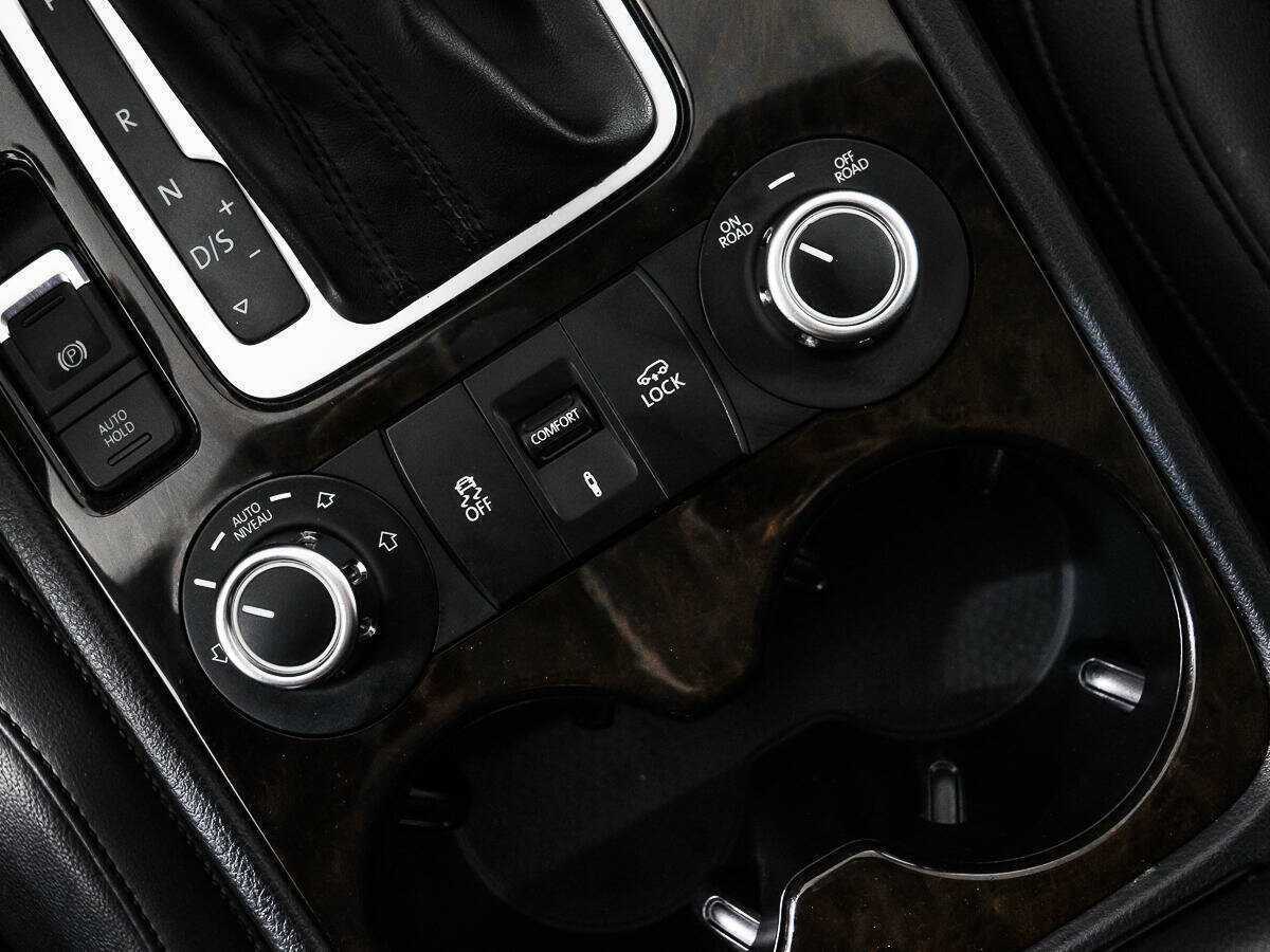 Volkswagen Touareg, 2012 Фото №12