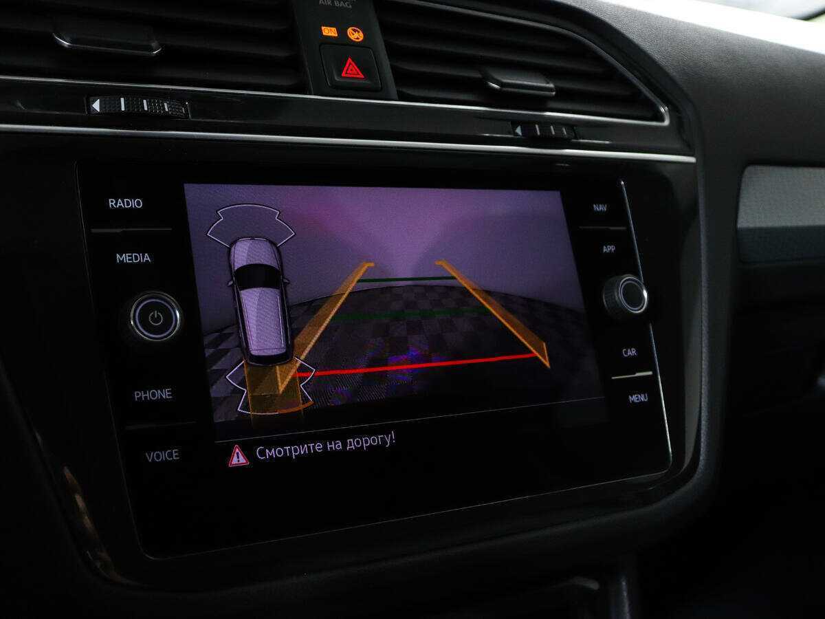 Volkswagen Tiguan, 2021 Фото №13