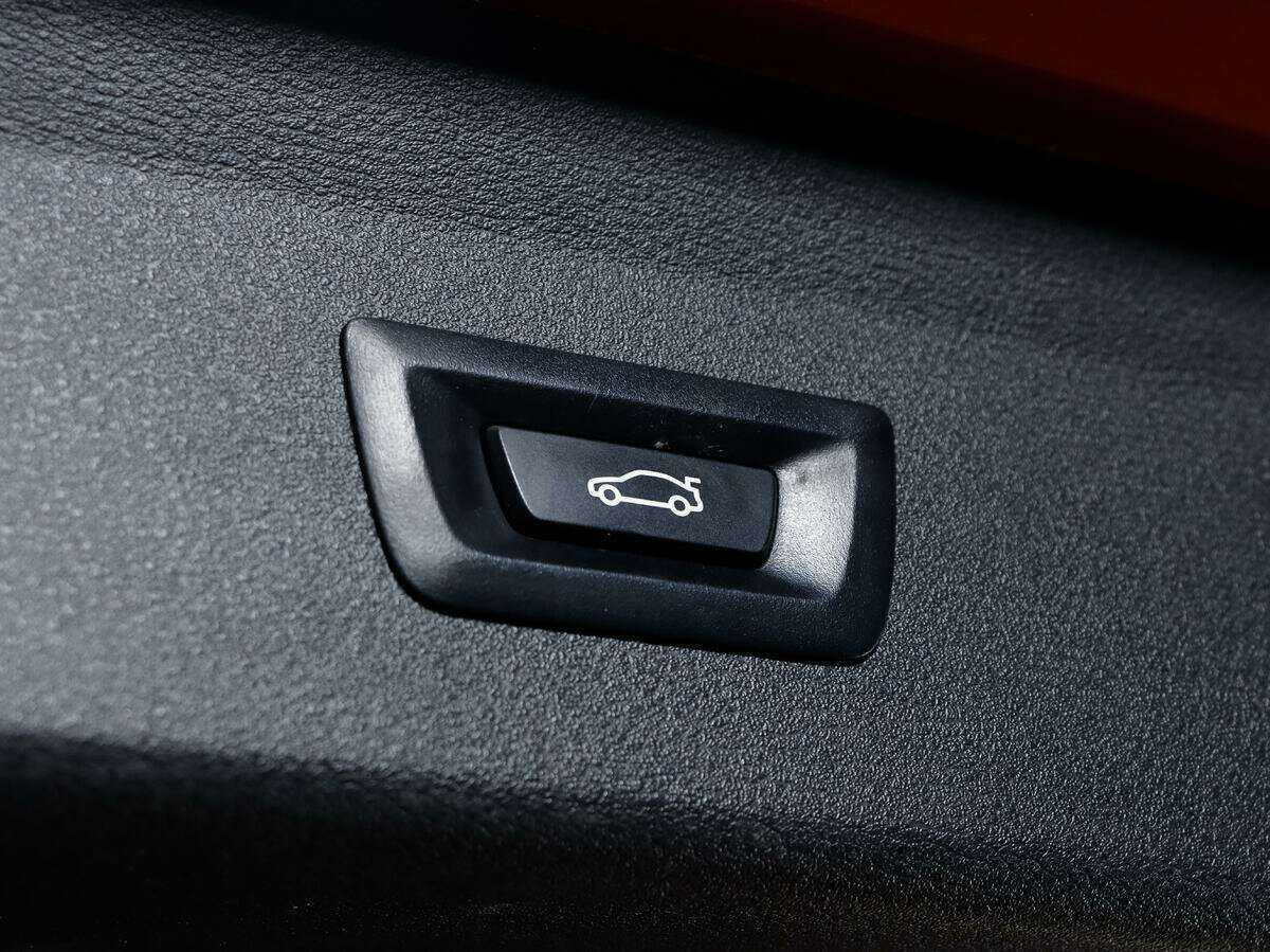 BMW X1 18i sDrive, 2020 Фото №17