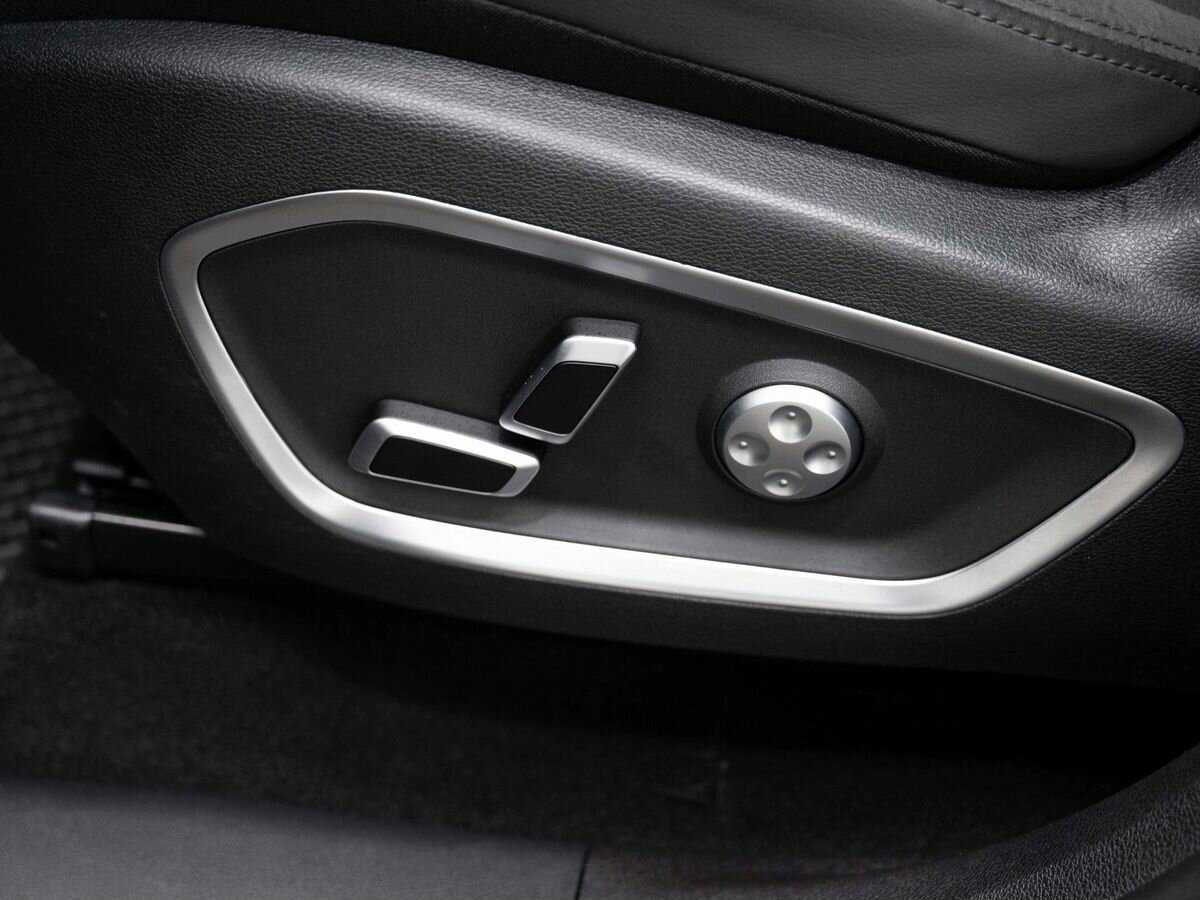 Geely Tugella, 2022 Фото №23