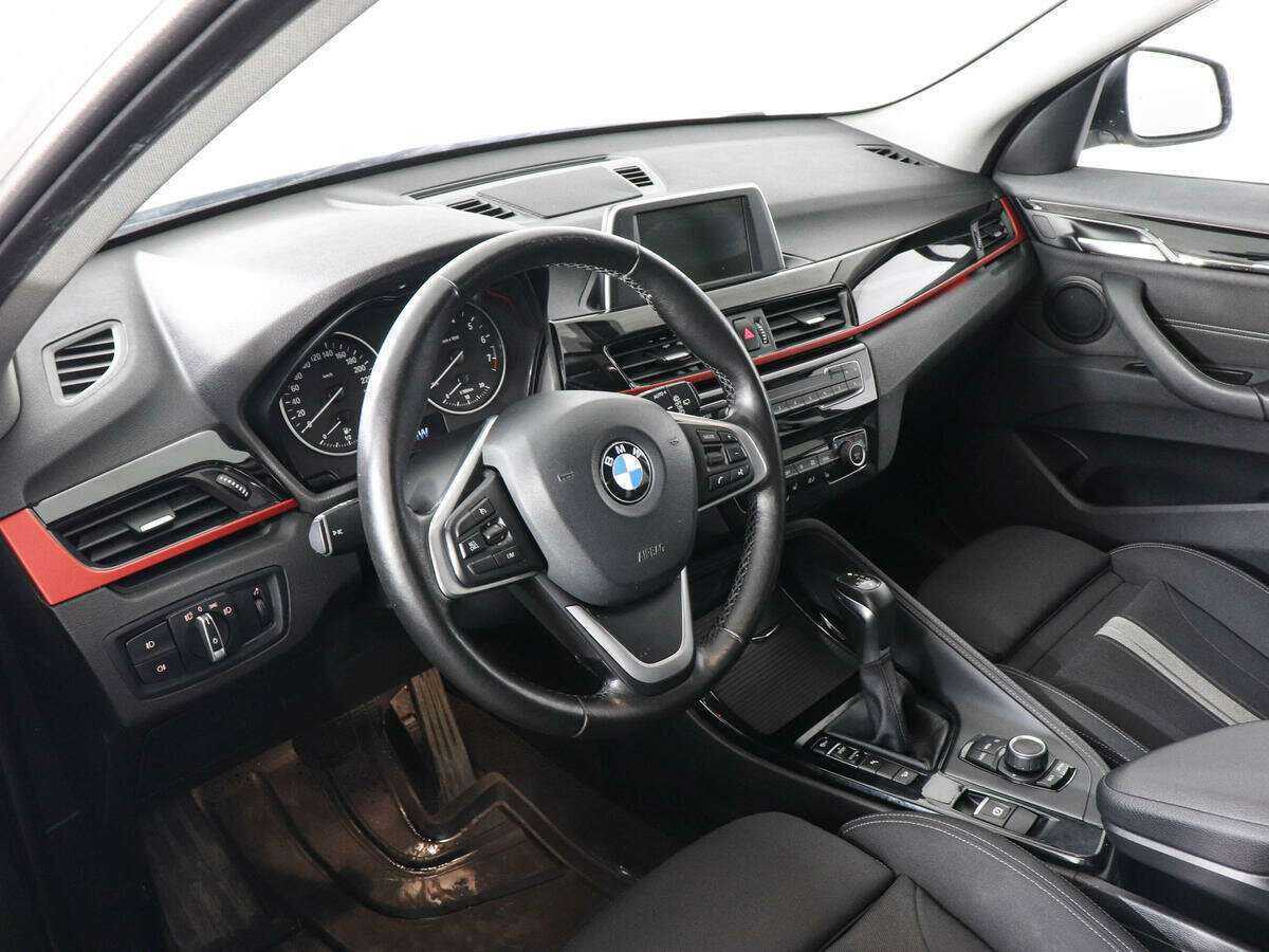 BMW X1 20i xDrive, 2017 Фото №9