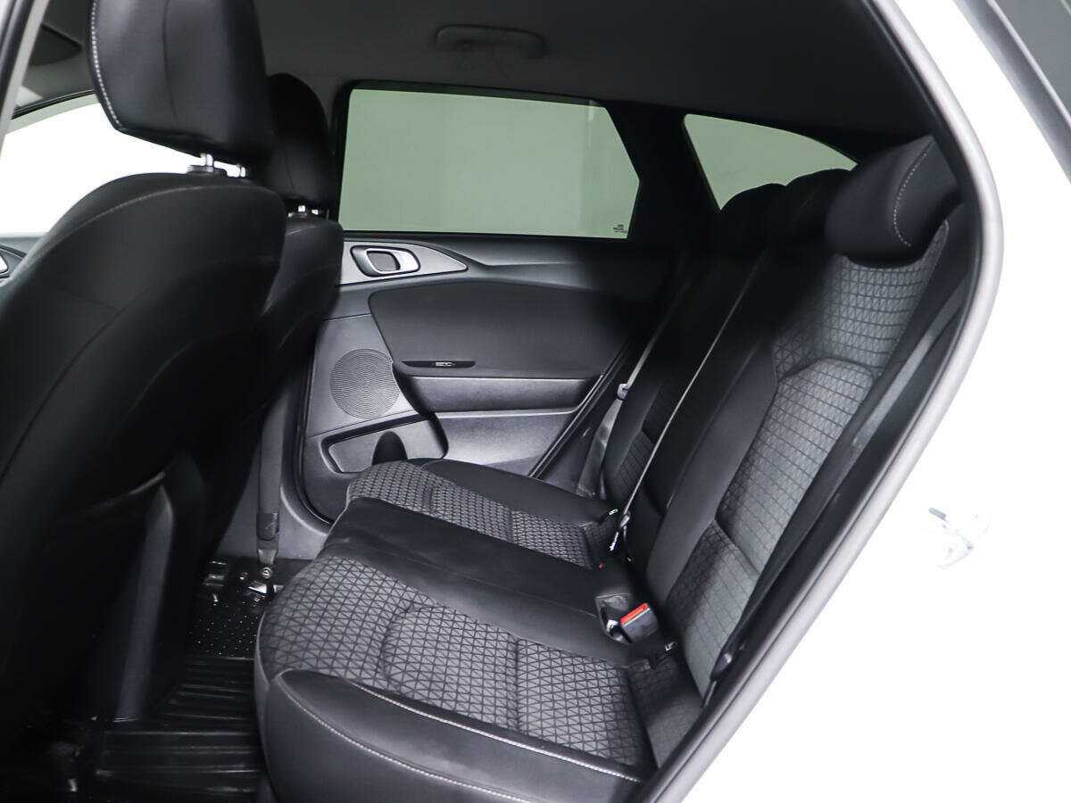 Kia Ceed, 2021 Фото №10