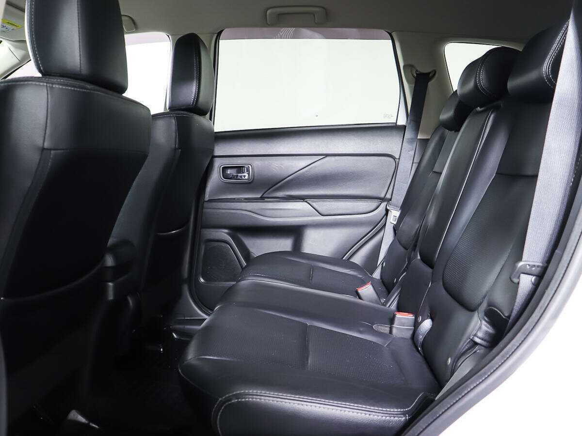 Mitsubishi Outlander, 2017 Фото №10