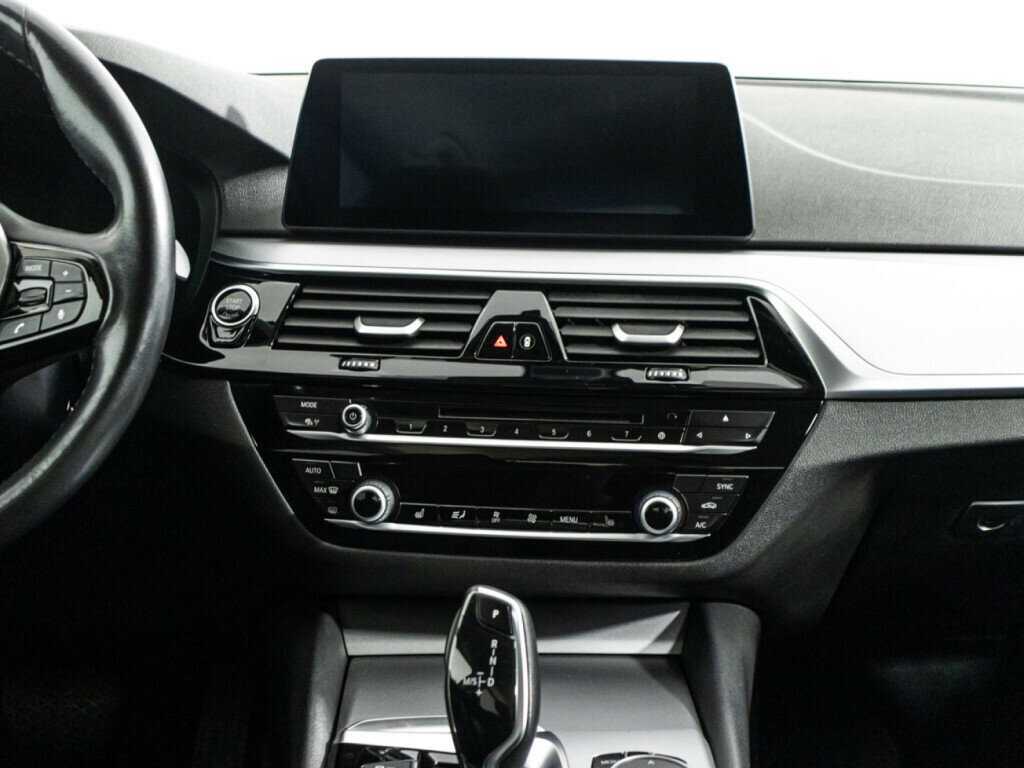 BMW 5 серии 520d xDrive, 2018 Фото №14