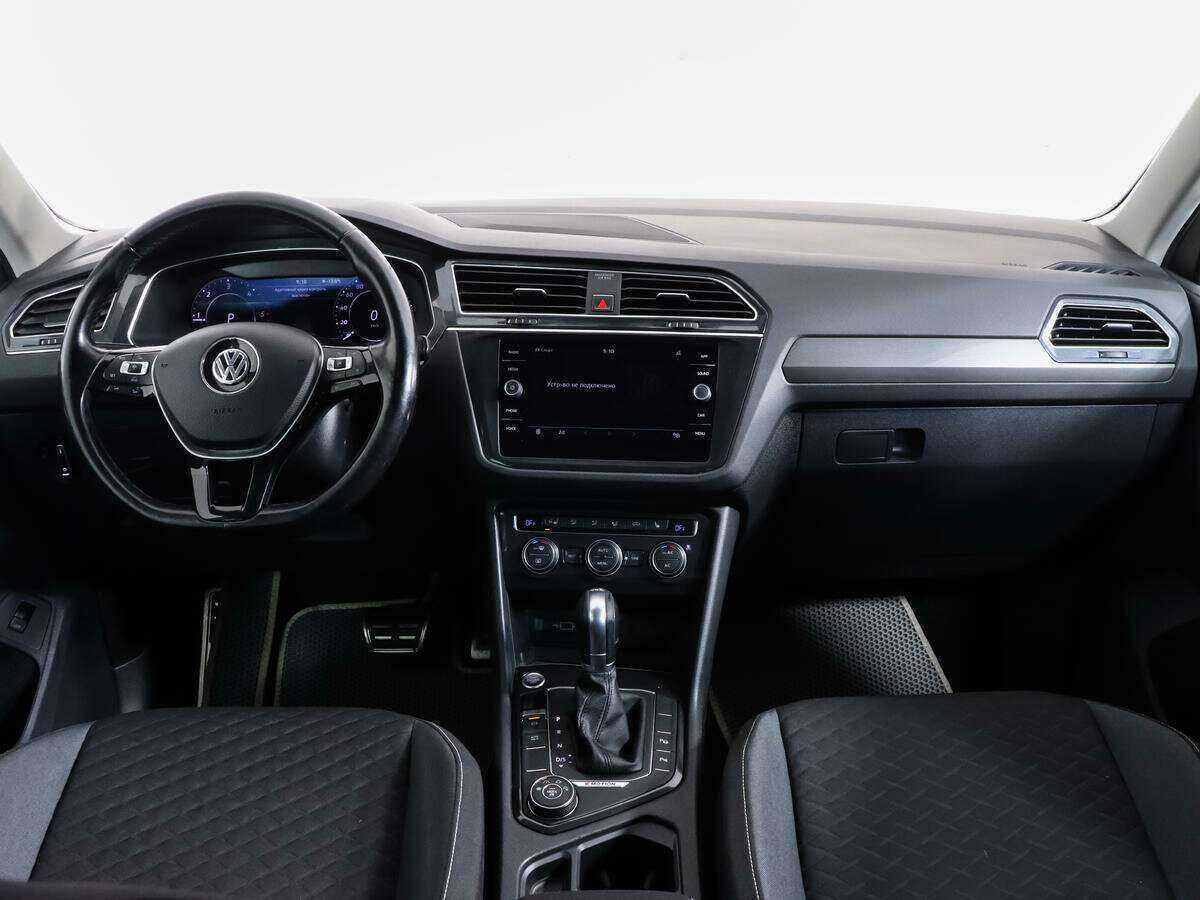 Volkswagen Tiguan, 2018 Фото №8