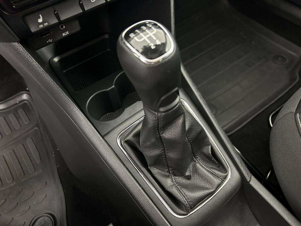 Skoda Rapid, 2016 Фото №13