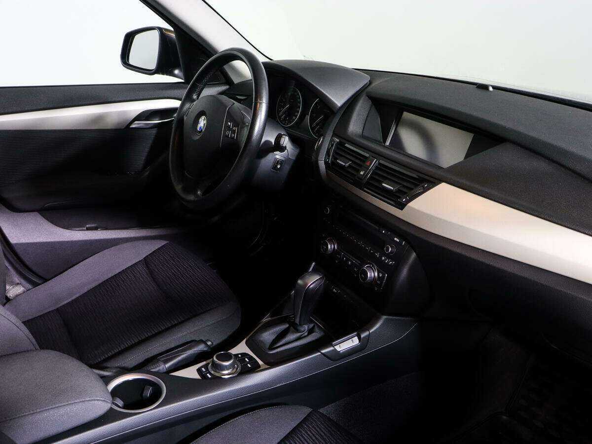 BMW X1 18i, 2014 Фото №7