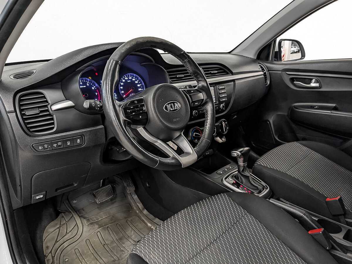 Kia Rio X-Line, 2020 Фото №14