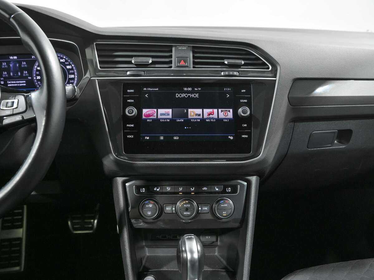 Volkswagen Tiguan, 2018 Фото №8