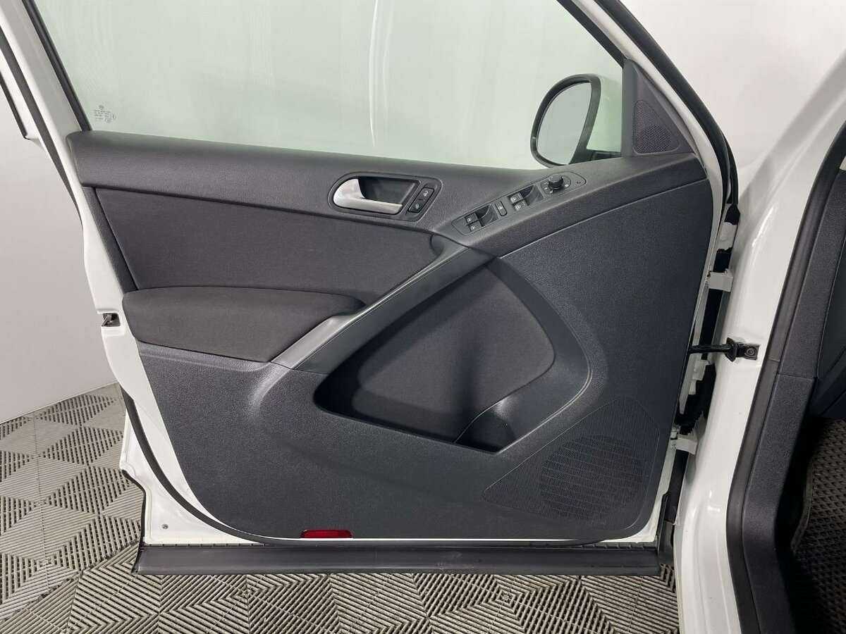 Volkswagen Tiguan, 2014 Фото №6