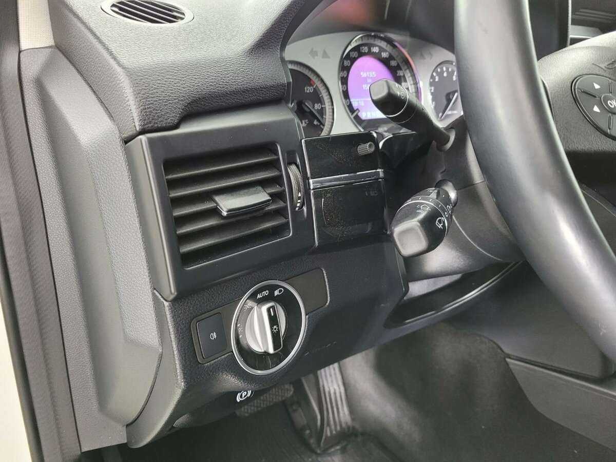 Mercedes-Benz GLK-Класс 300, 2012 Фото №9