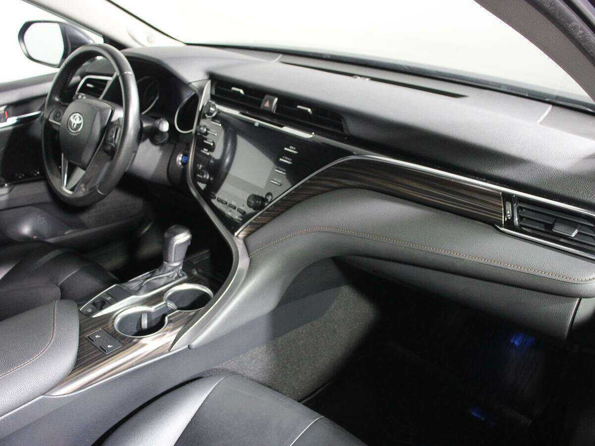 Toyota Camry, 2018 Фото №6