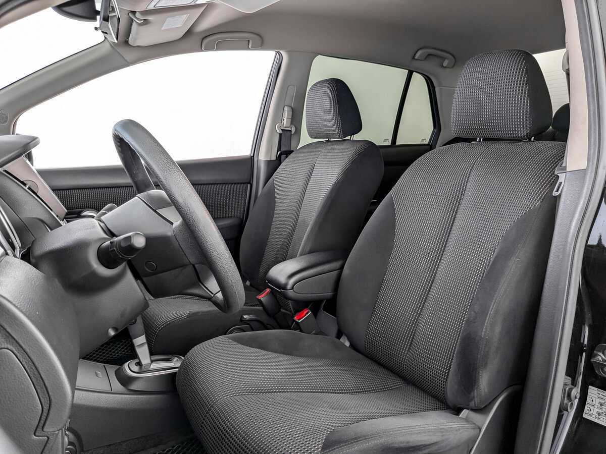 Nissan Tiida, 2013 Фото №16