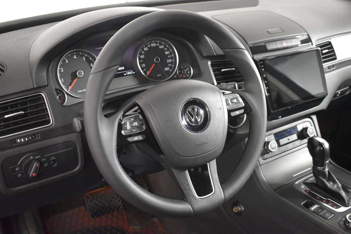 Volkswagen Touareg, 2013 Фото №12