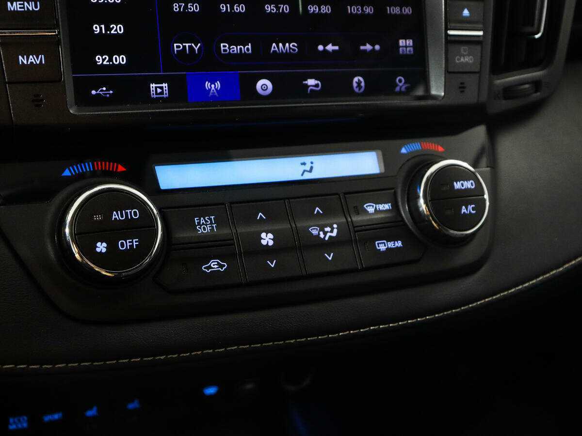 Toyota RAV4, 2017 Фото №14