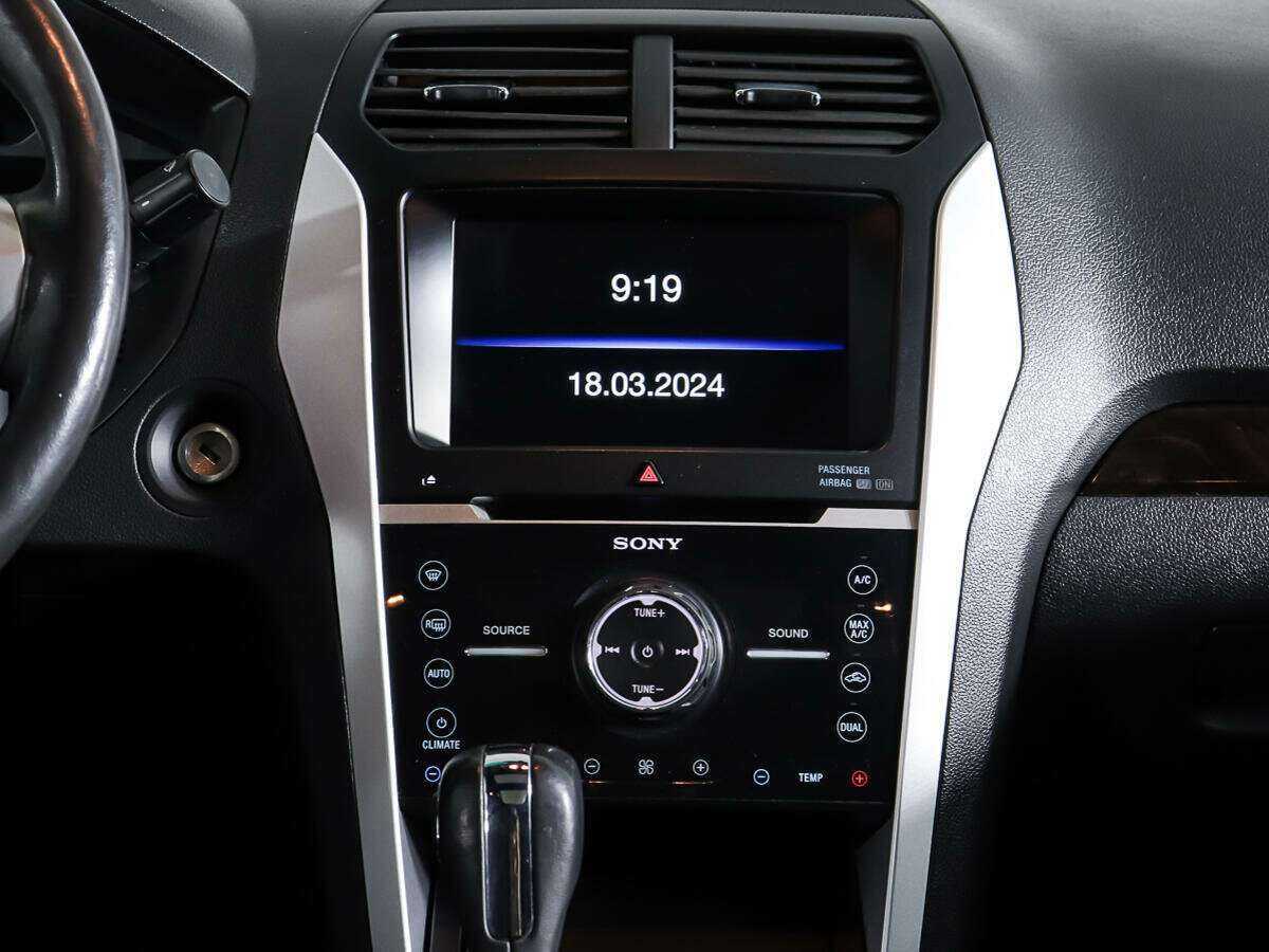 Ford Explorer, 2015 Фото №12