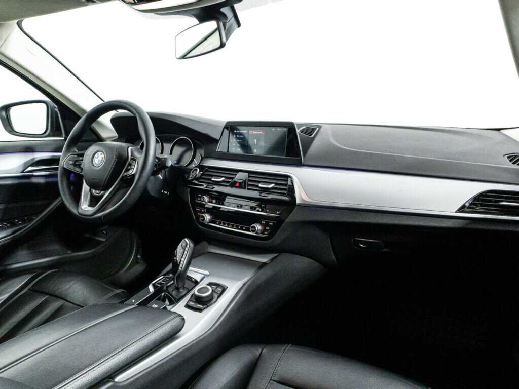 BMW 5 серии 520d, 2018 Фото №9