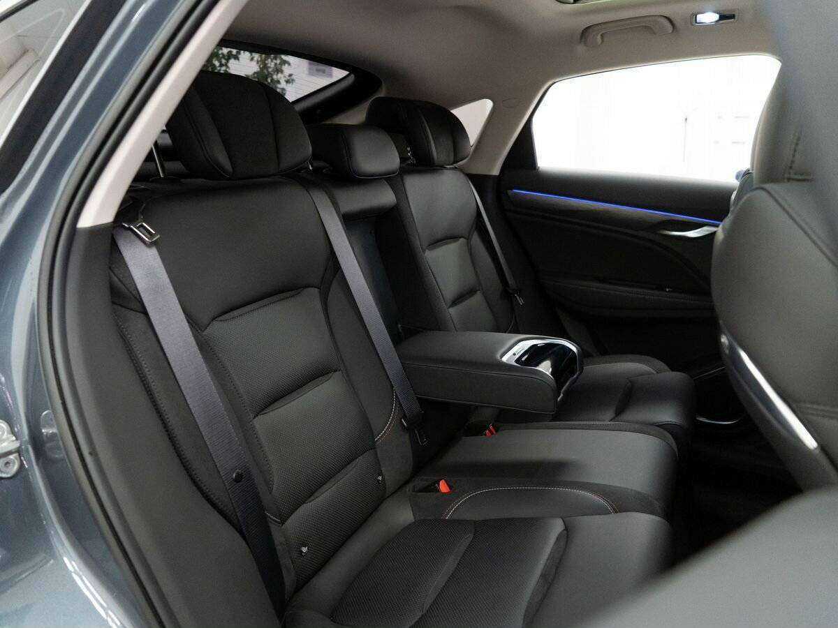 Geely Tugella, 2021 Фото №8