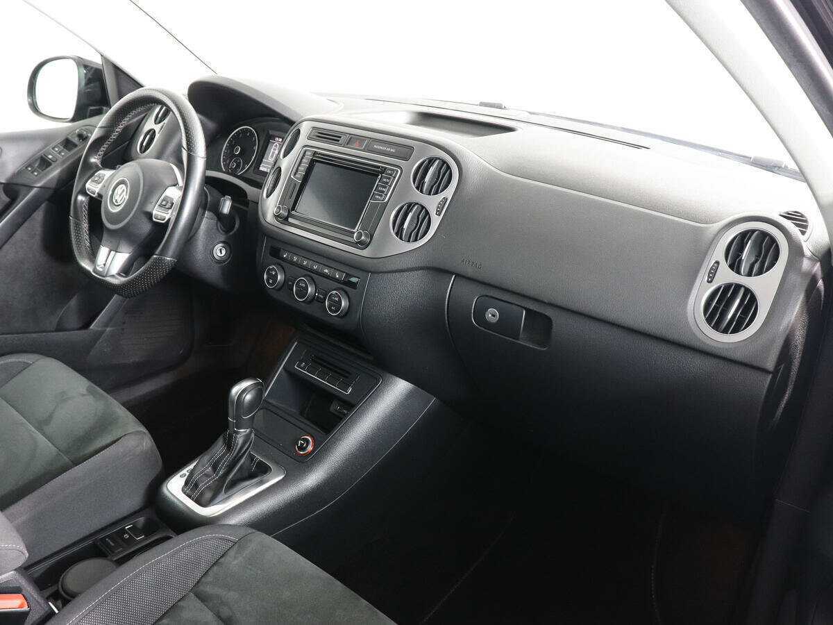 Volkswagen Tiguan AMT, 2016 Фото №10