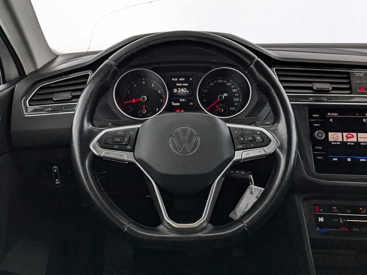 Volkswagen Tiguan, 2021 Фото №22