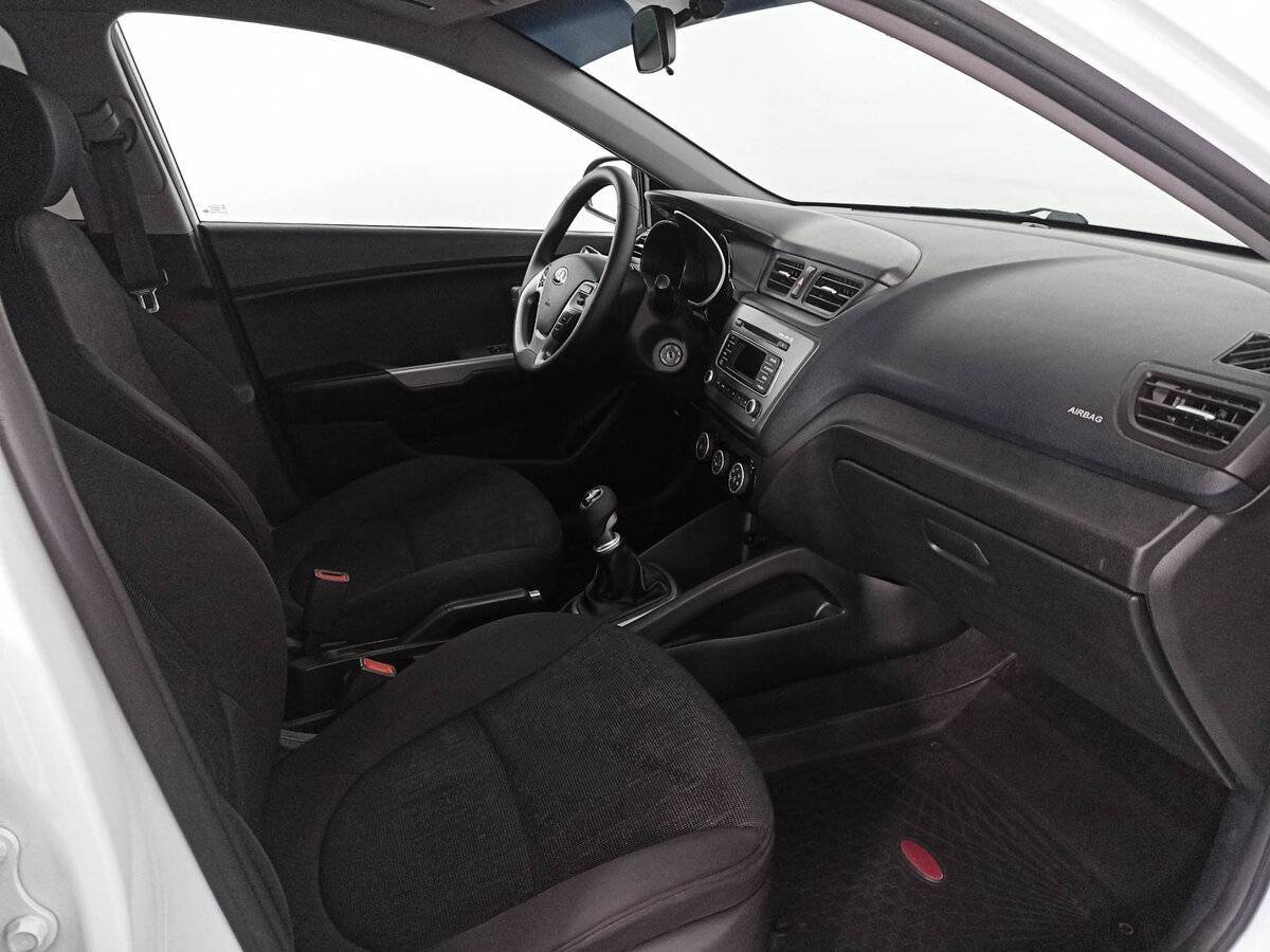 Kia Rio 6-speed, 2015 Фото №11