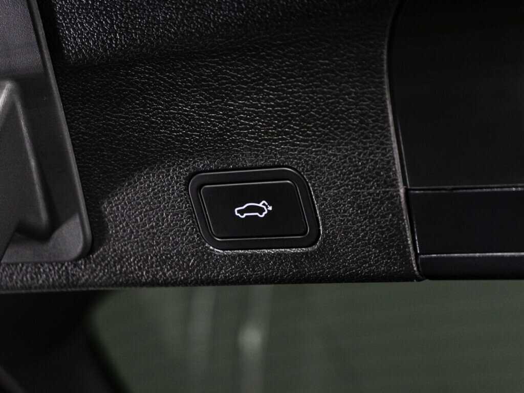 Geely Tugella, 2022 Фото №15