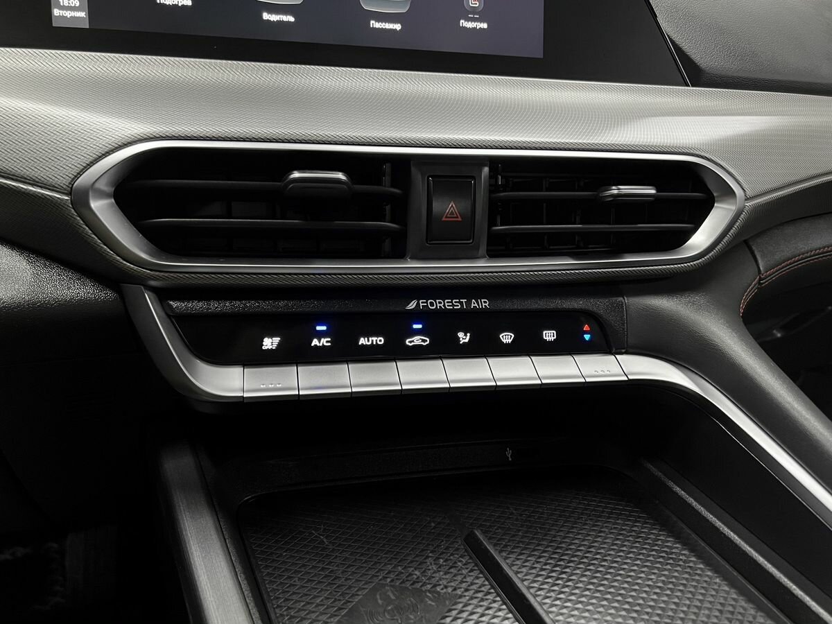 Changan UNI-T I, 2023 Фото №15