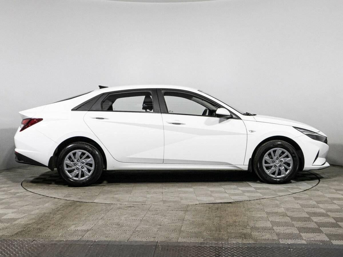 Hyundai Elantra, 2021 Фото №4