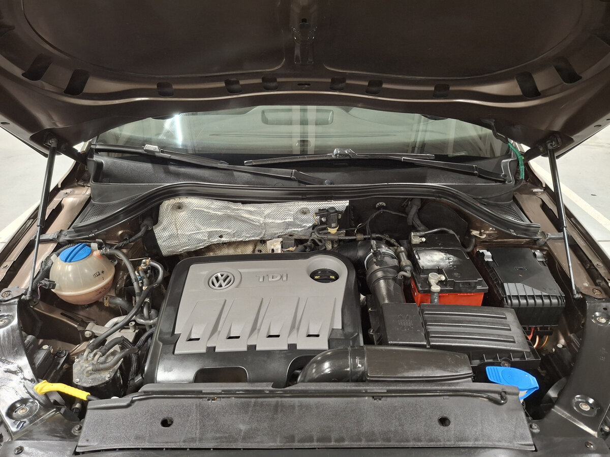 Volkswagen Tiguan I Рестайлинг, 2015 Фото №9