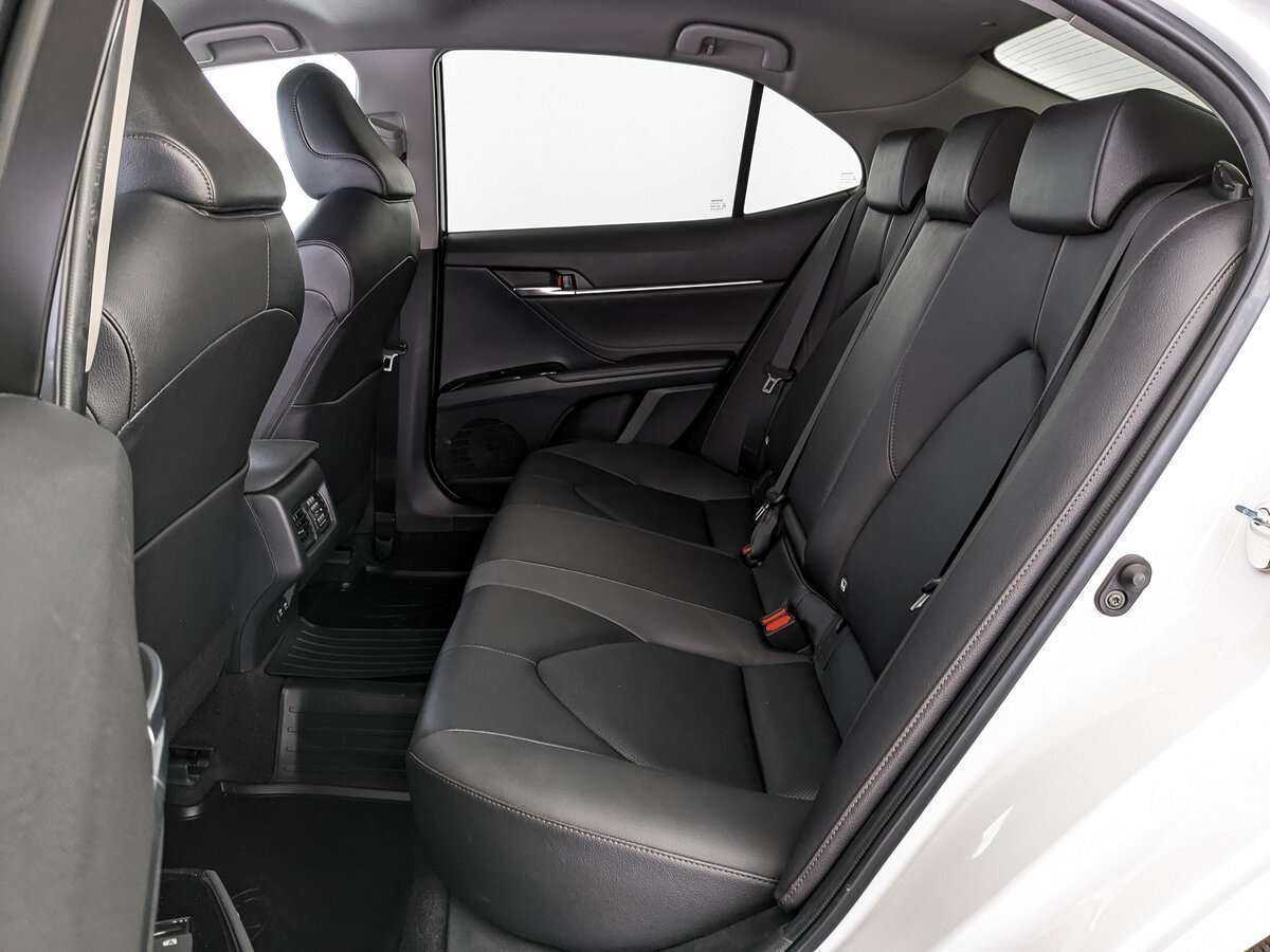 Toyota Camry, 2021 Фото №13