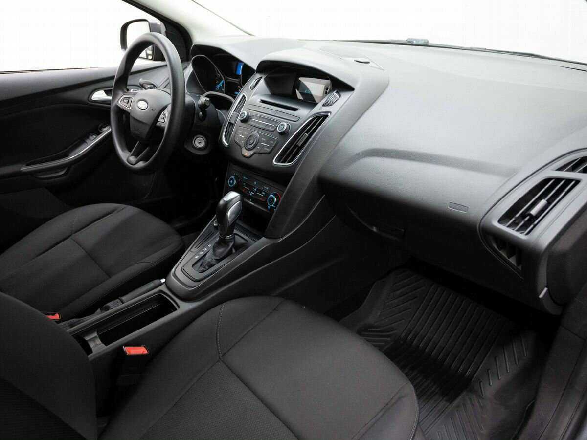 Ford Focus, 2019 Фото №11