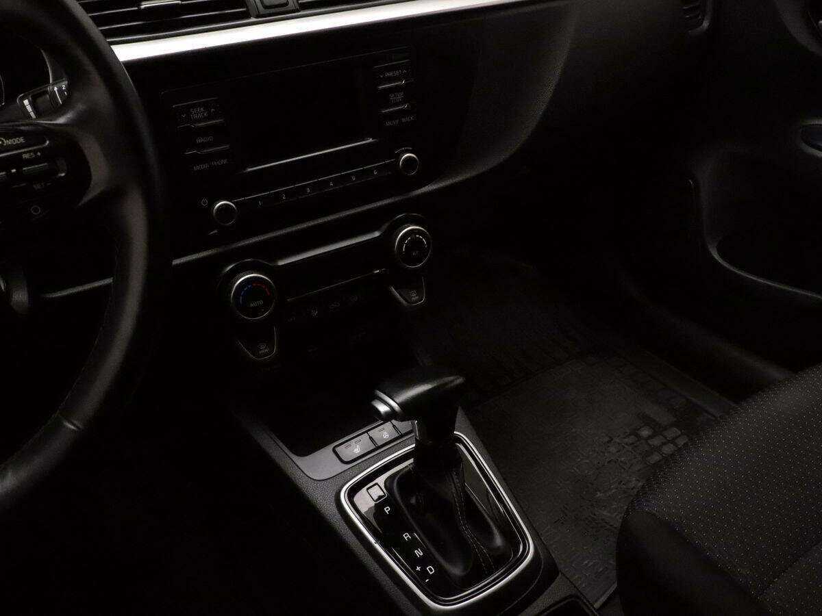 Kia Rio, 2020 Фото №14