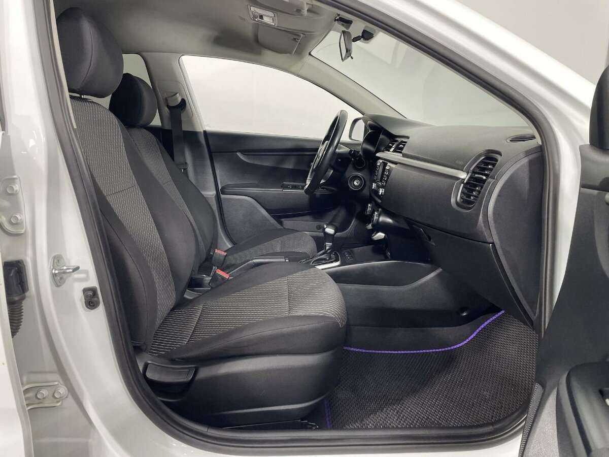 Kia Rio, 2018 Фото №14