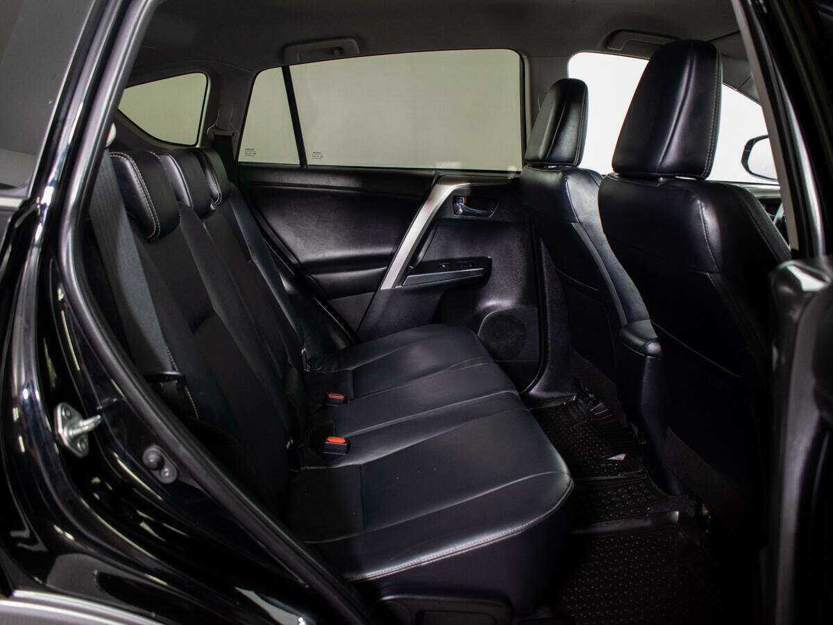 Toyota RAV4, 2017 Фото №8