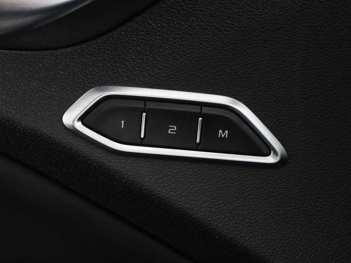 Geely Tugella, 2021 Фото №15