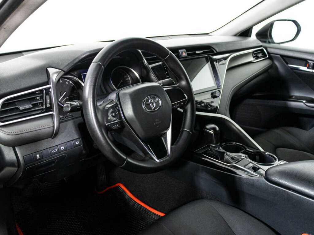 Toyota Camry, 2018 Фото №11