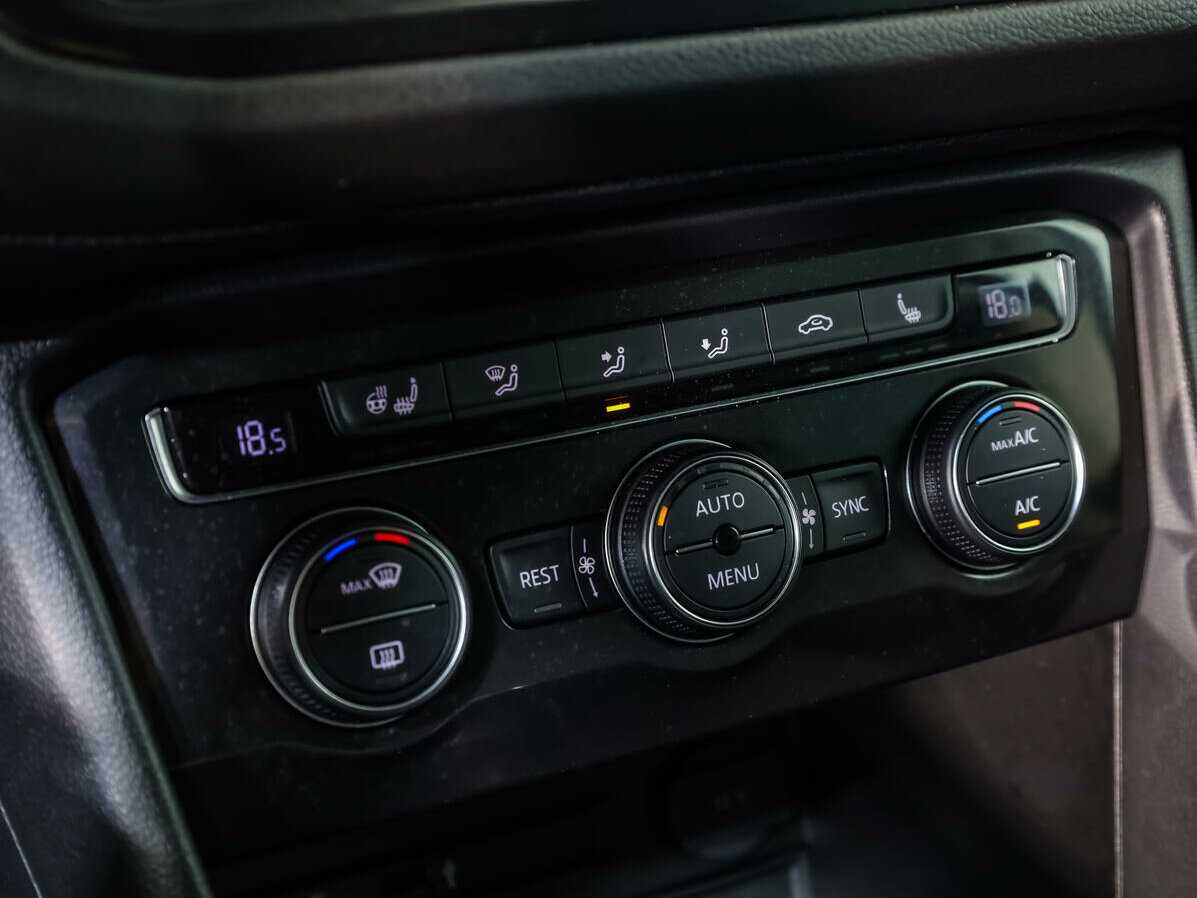 Volkswagen Tiguan, 2017 Фото №15