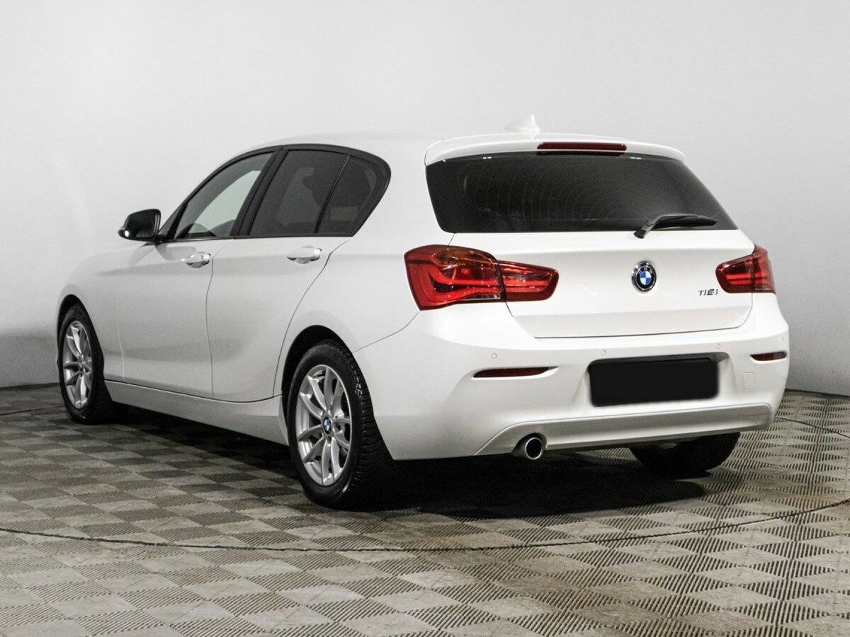 BMW 1 серии 118i, 2018 Фото №7